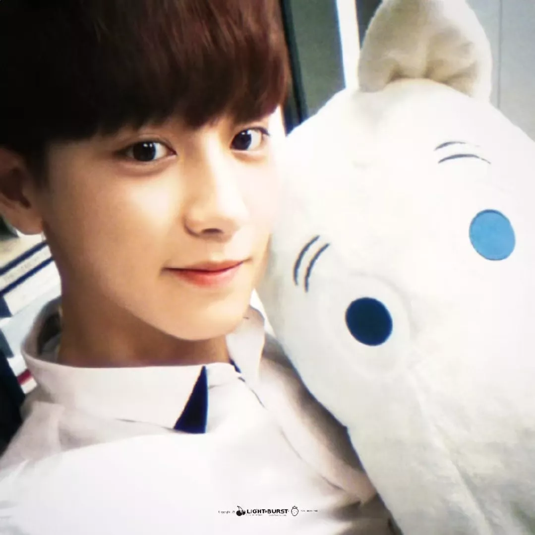 찬열 (EXO)의 최신 사진