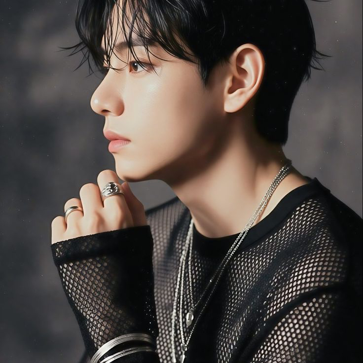 Recent activity shot of V (BTS)