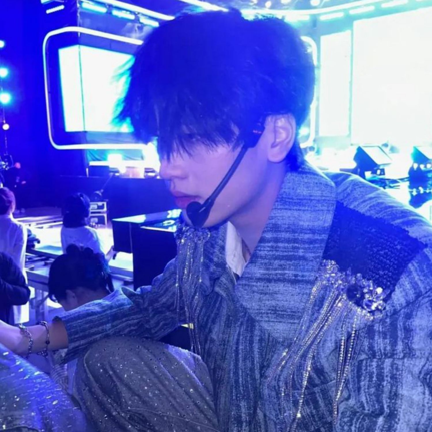 A moment captured by Shen (NexT1DE)'s fan