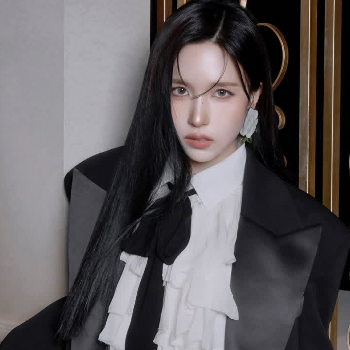 Mina (TWICE)的最新活動照片