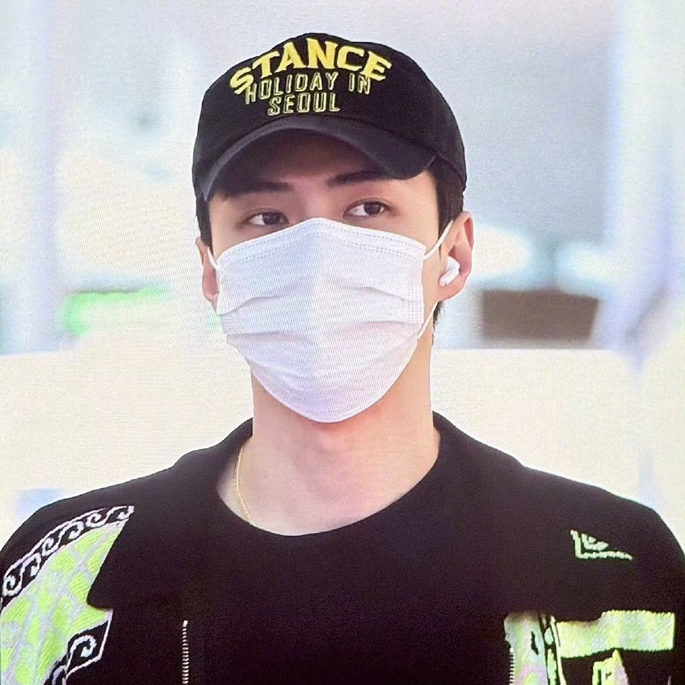 Momen yang diabadikan oleh penggemar Sehun (EXO)