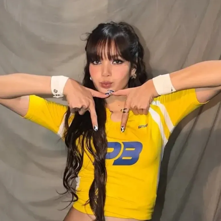 Foto terbaru Lisa (BLACKPINK)