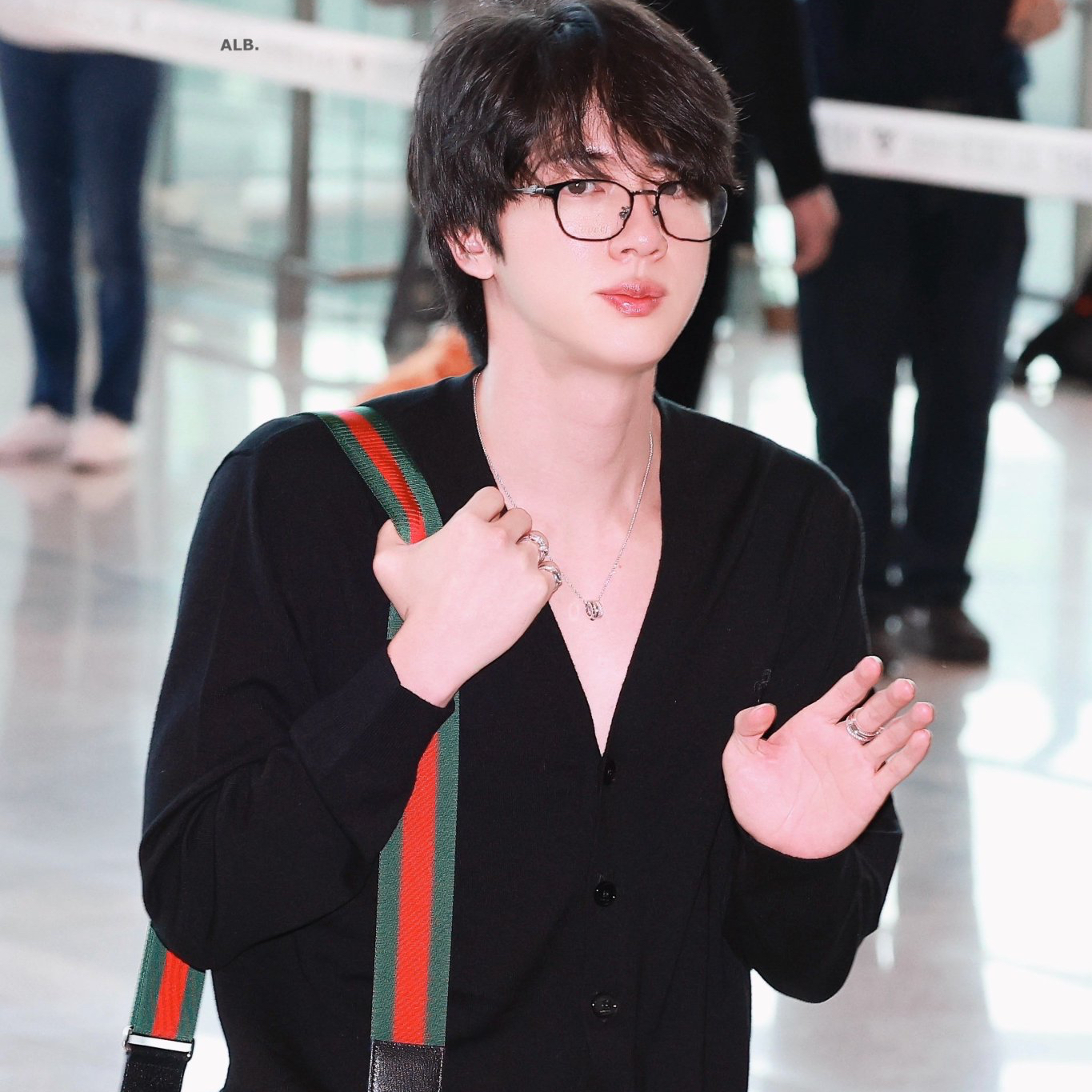 Jin (防弹少年团)的最新活动照片