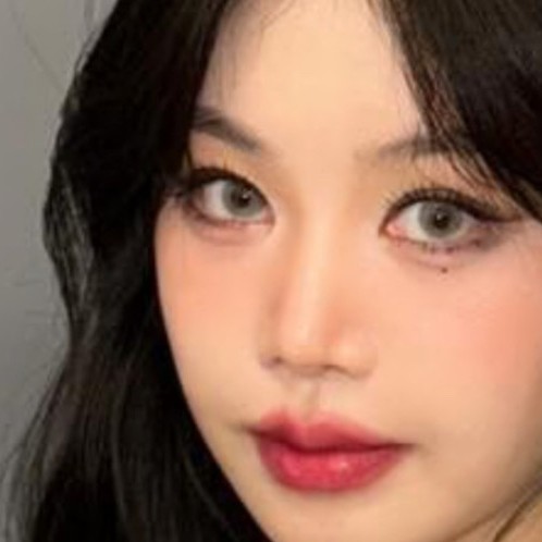 Popular profile image of Soojin selected by votes