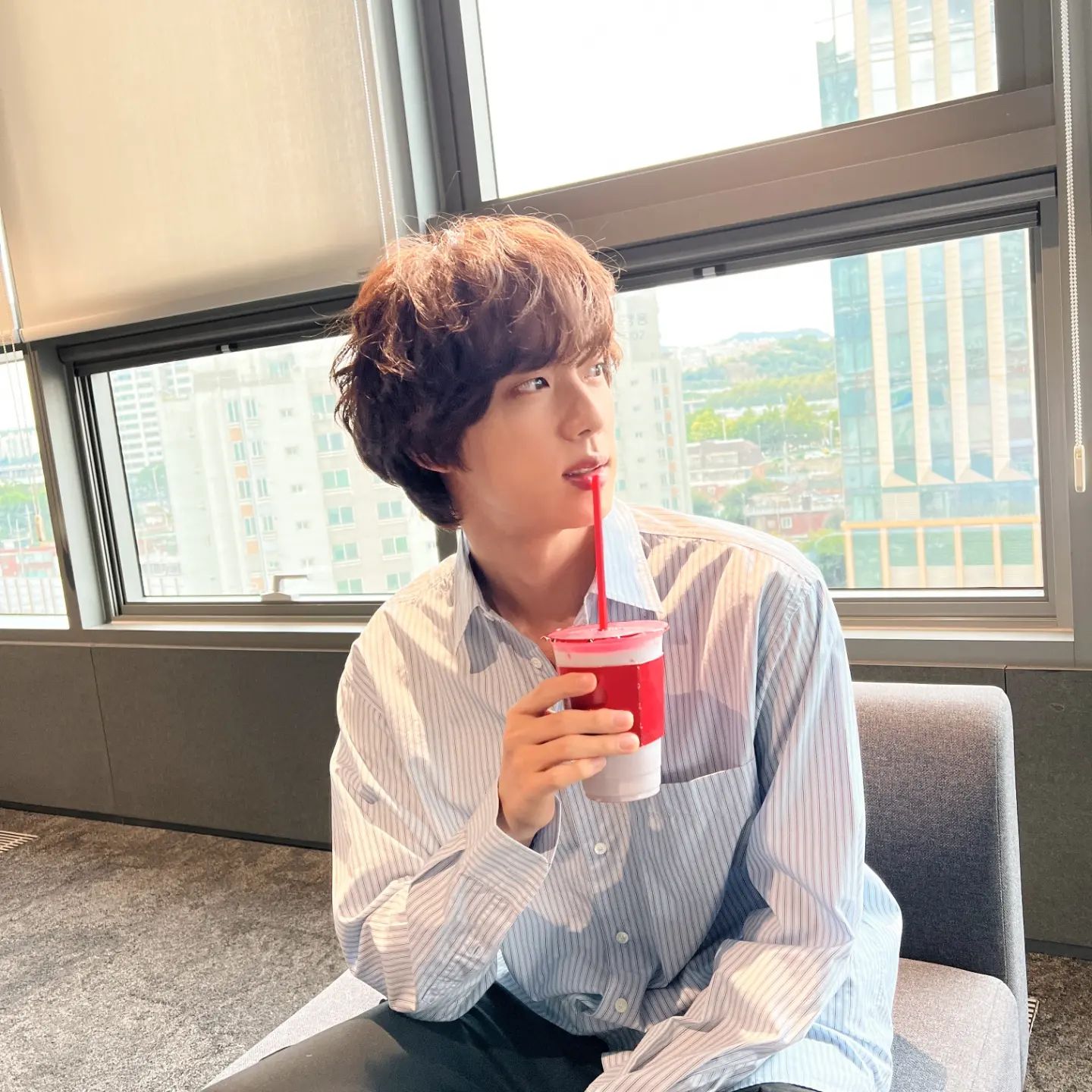 Potret di balik layar Jin (BTS)