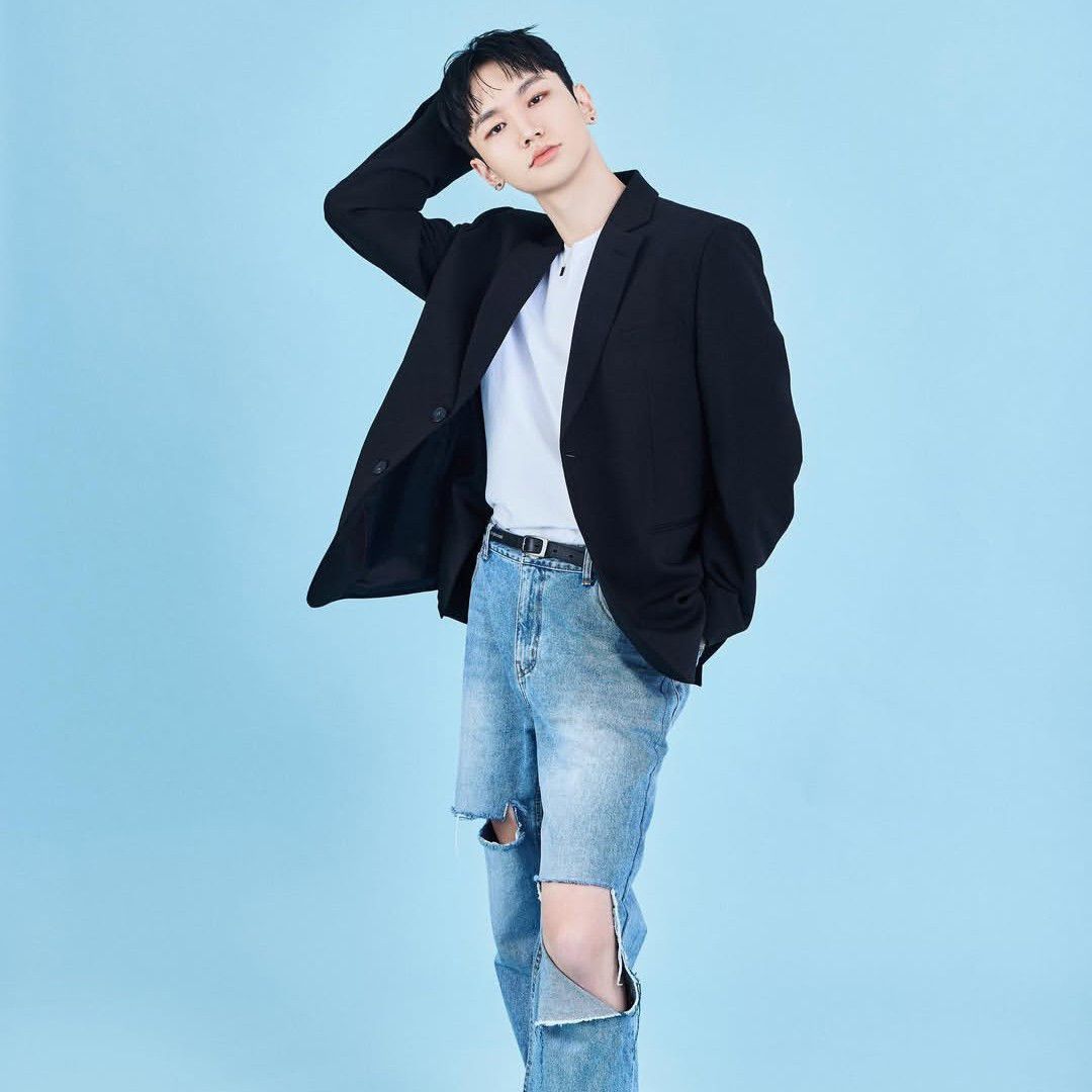 Behind-the-scenes cut of Jisu