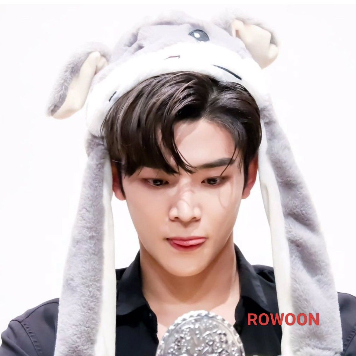 로운의 최신 사진