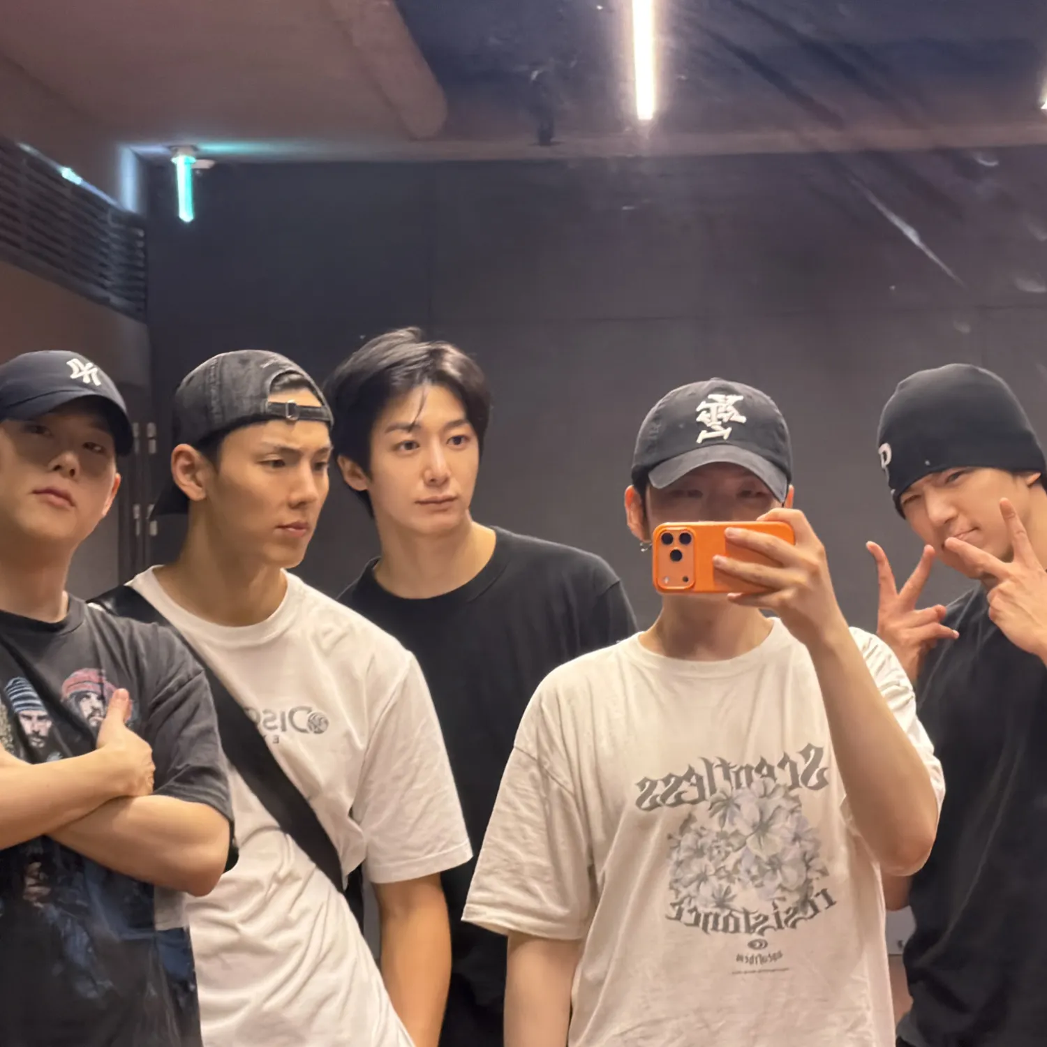 Foto terbaru MONSTA X