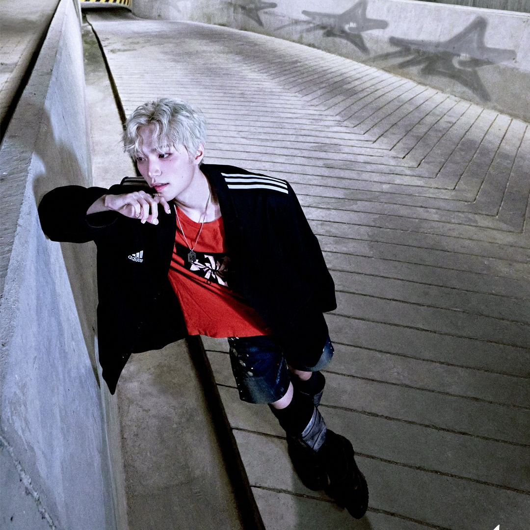 A moment captured by E-VAN (DAILY:DIRECTION)'s fan