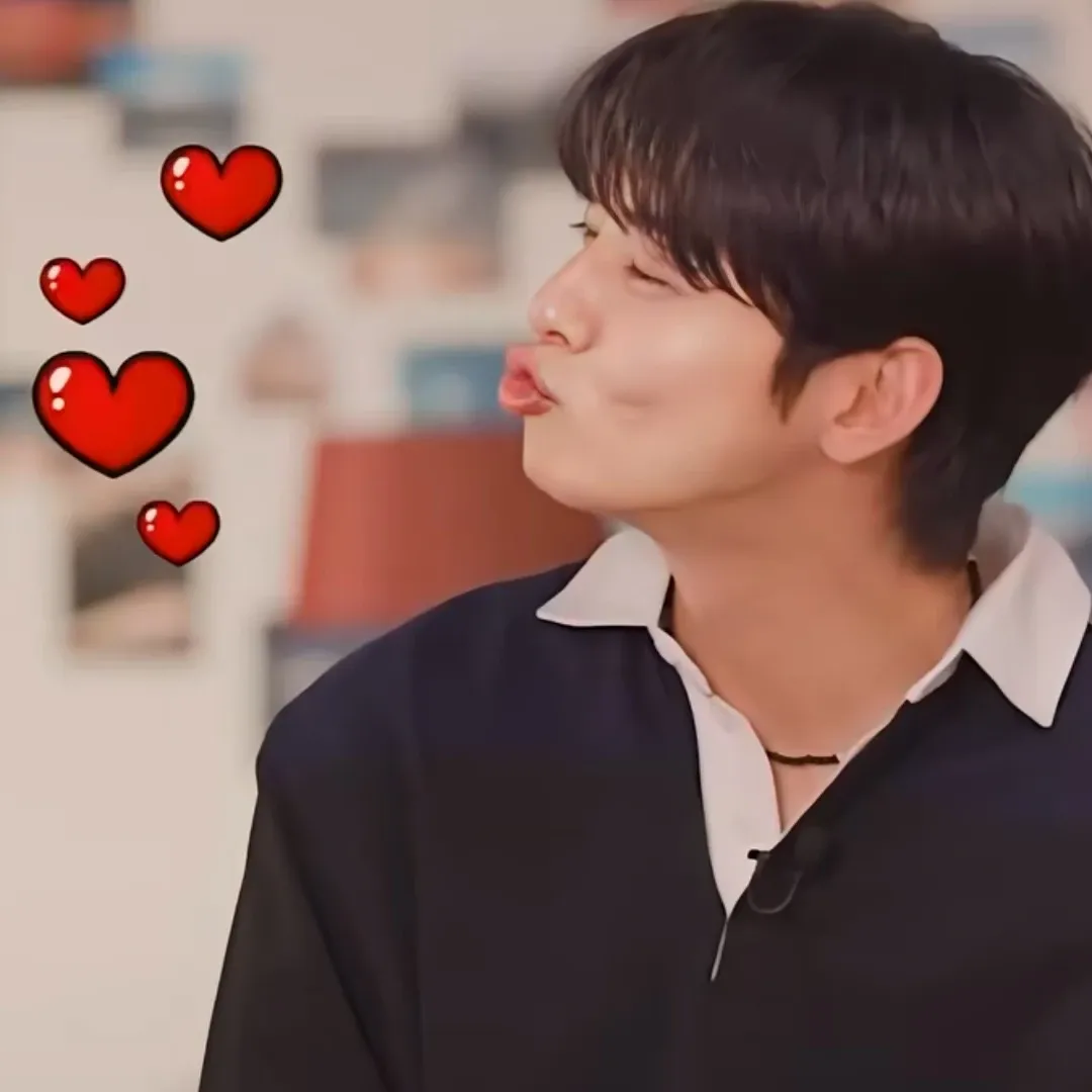 Latest photo of Eunwoo (ASTRO)