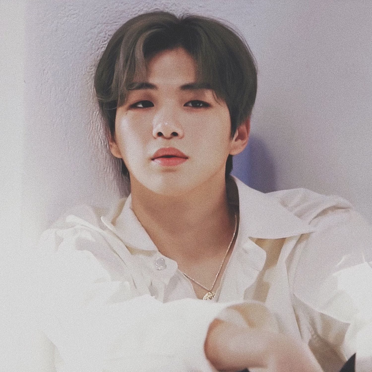 강다니엘의 비하인드 컷