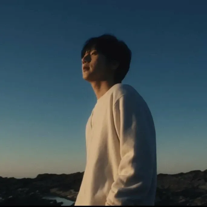 Feed komunitas K-pop terpanas hari ini