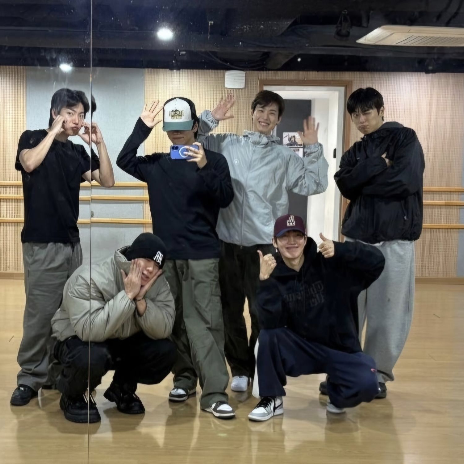 Momen yang diabadikan oleh penggemar ONF