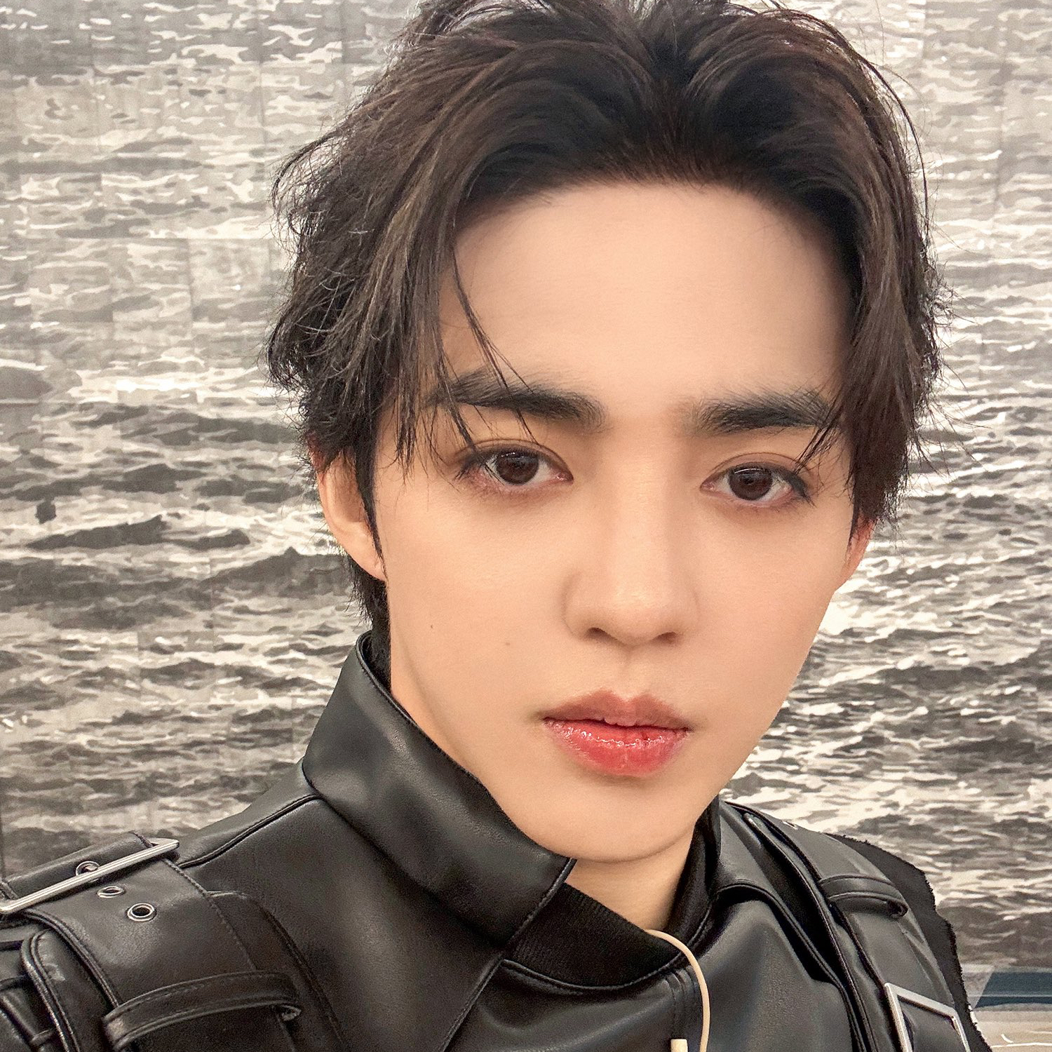 Recent activity shot of S.Coups (SEVENTEEN)