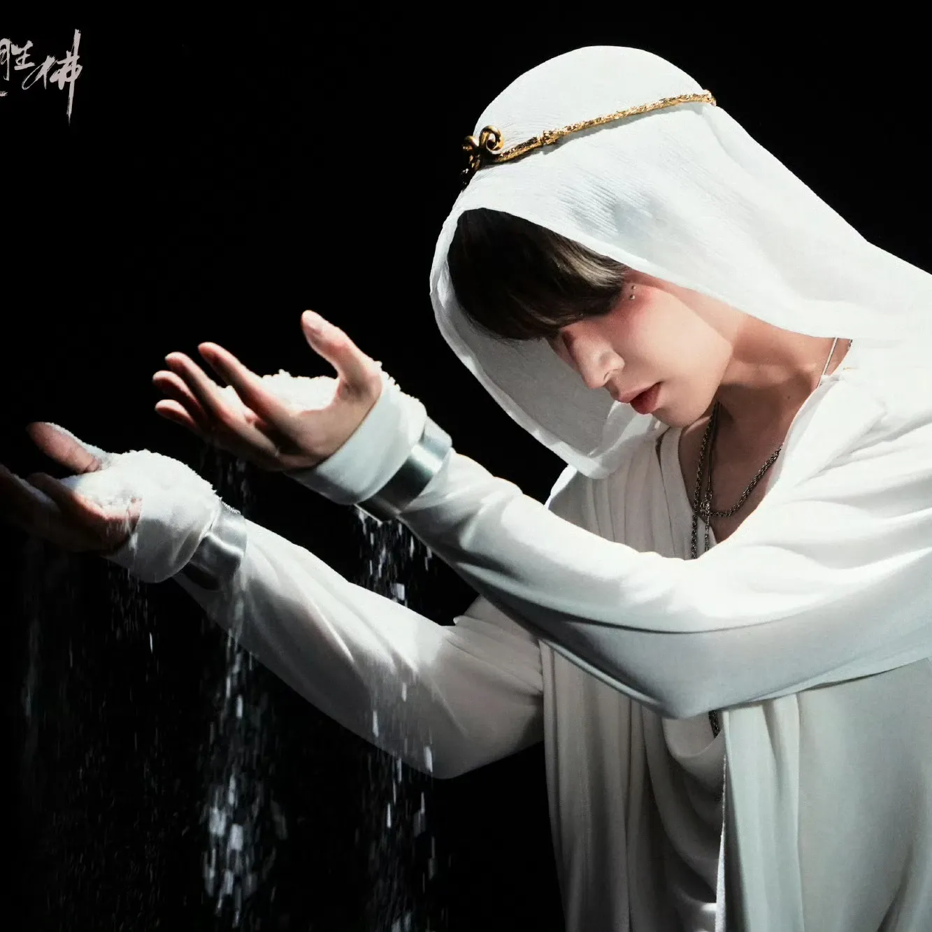 Recent activity shot of Lay (EXO)