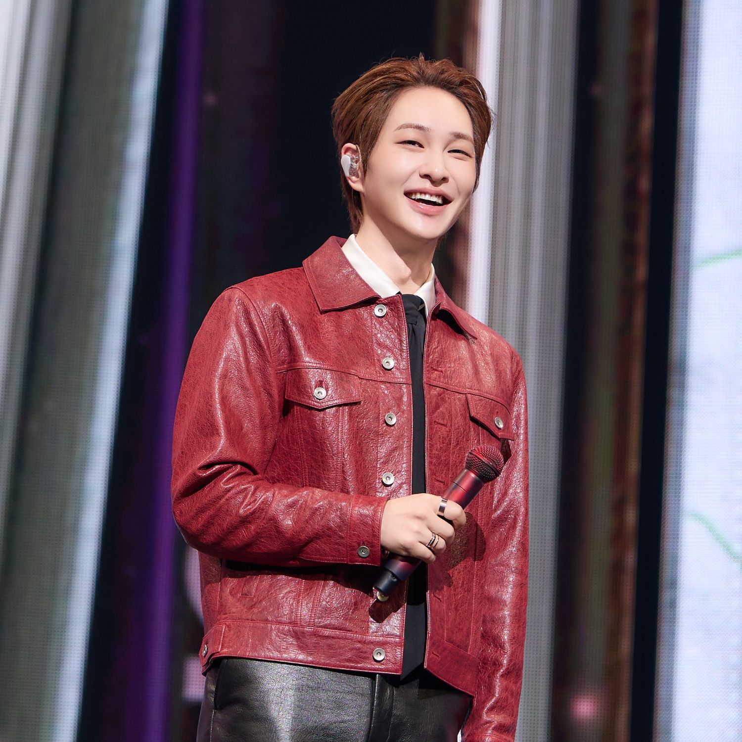 Latest photo of Onew (SHINee)