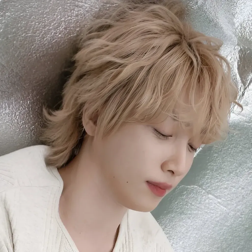 Behind-the-scenes cut of Jeong Sewoon