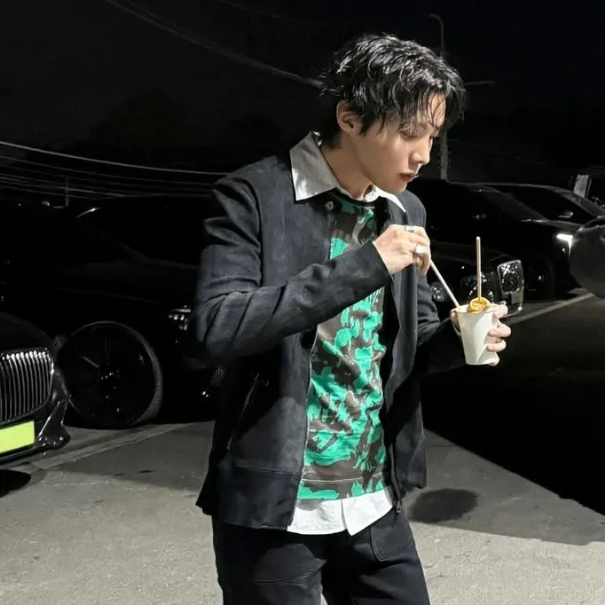 J-hope (防弹少年团)的最新照片