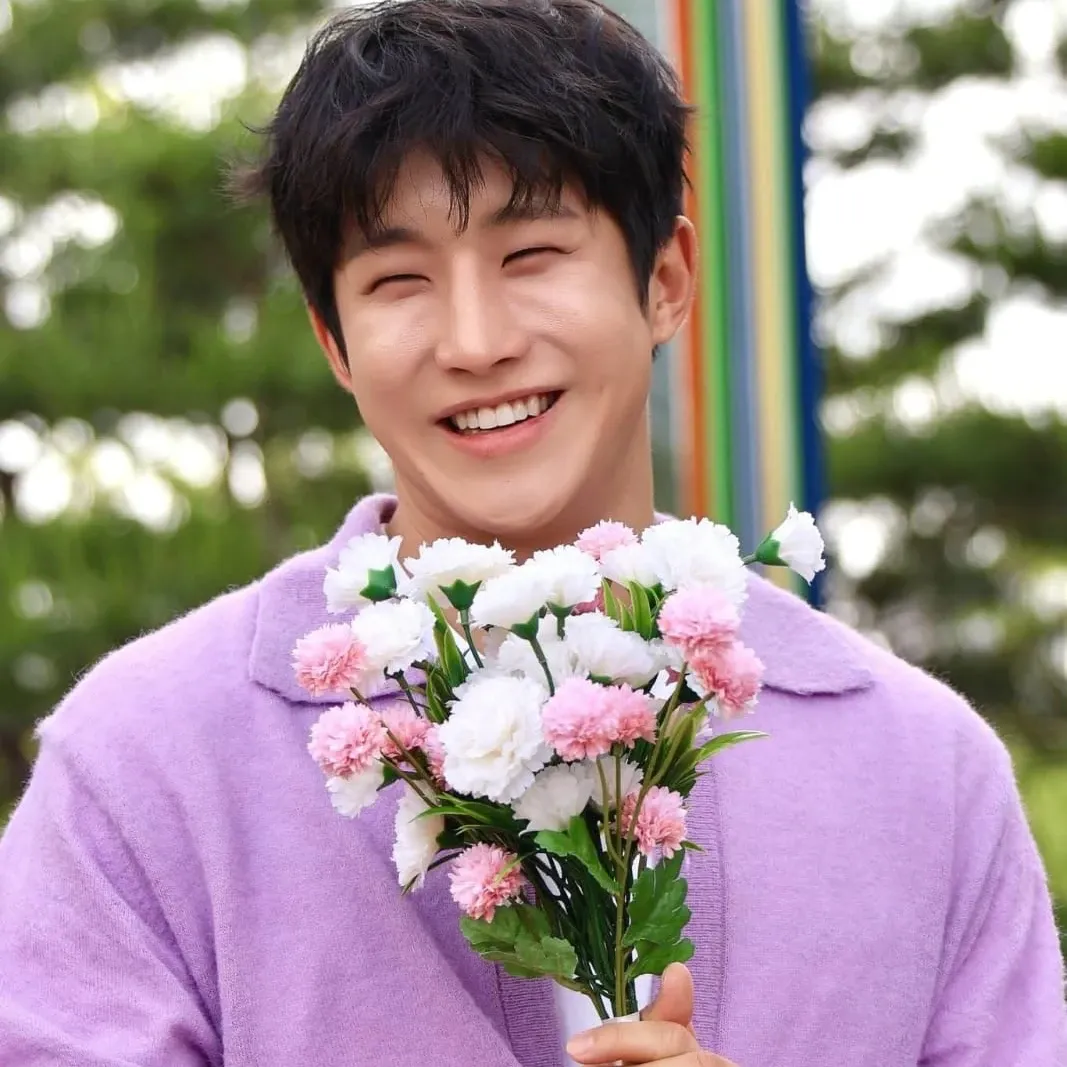 Recent activity shot of Jinjin (ASTRO)