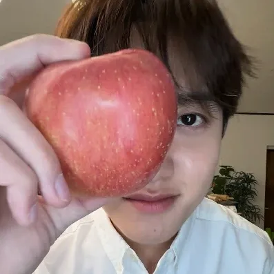 Behind-the-scenes cut of D.O. (EXO)