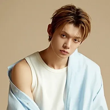 Foto aktivitas terbaru Yeonjun (TOMORROW X TOGETHER)