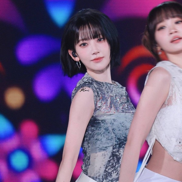 Best moment chosen by Sakura (LE SSERAFIM) fandom