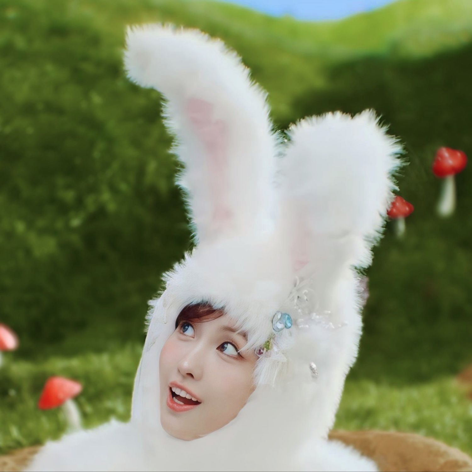 Foto aktivitas terbaru Momo (TWICE)