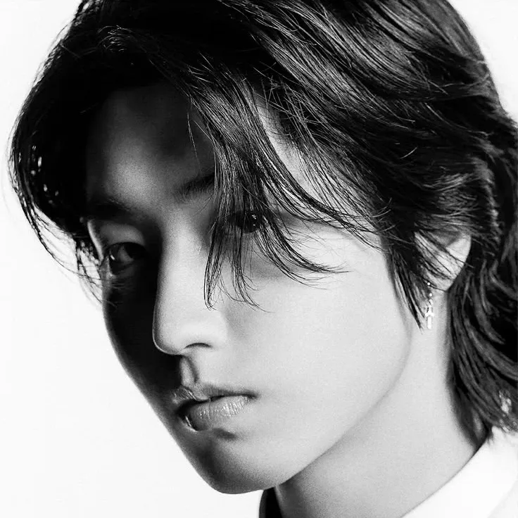 Latest photo of HAN (Stray Kids)