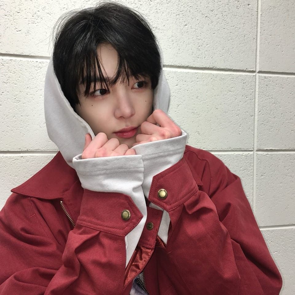 Momen yang diabadikan oleh penggemar Baek junhyuk (IDID)