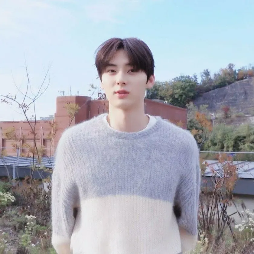 Behind-the-scenes cut of Hwang Minhyun