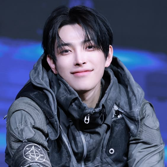 Recent activity shot of Hongjoong (ATEEZ)