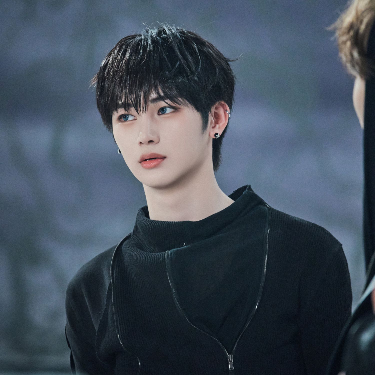 Behind-the-scenes cut of Zhou Anxin (ALPHA DRIVE ONE)