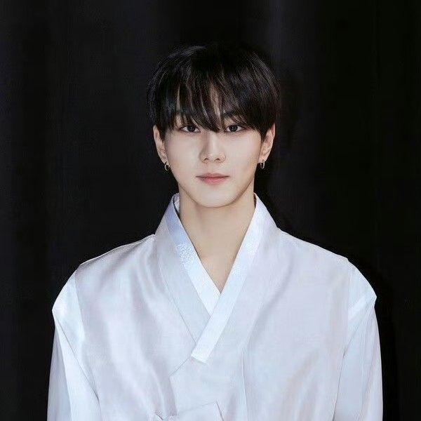 Recent activity shot of Jungwon (ENHYPEN)