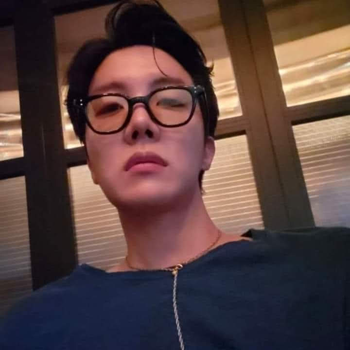 제이홉 (방탄소년단)의 비하인드 컷