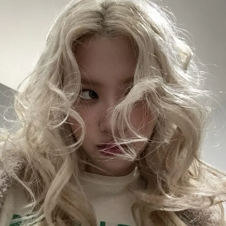 로제 (BLACKPINK) 최근 활동샷