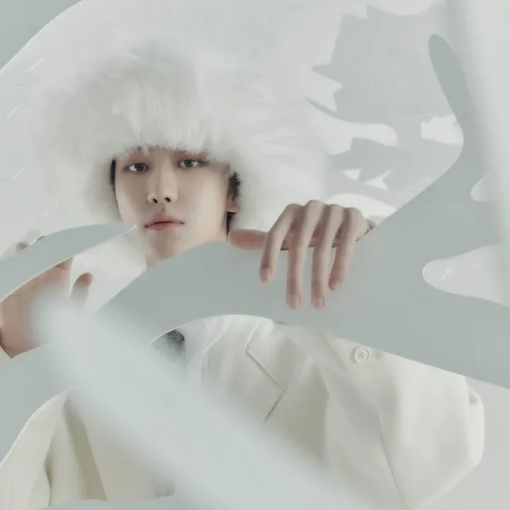 Foto aktivitas terbaru The 8 (SEVENTEEN)