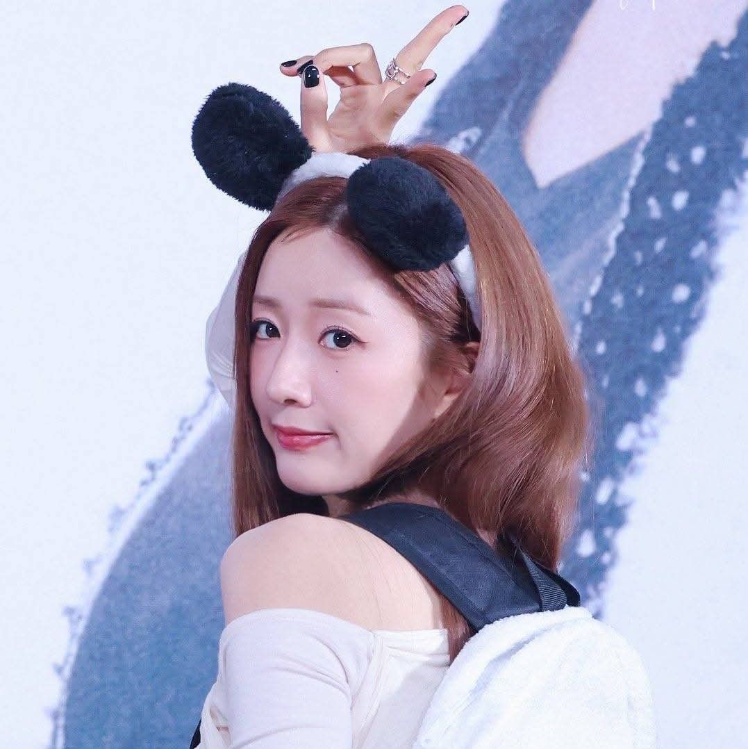 A moment captured by Yoon Bomi (Apink)'s fan