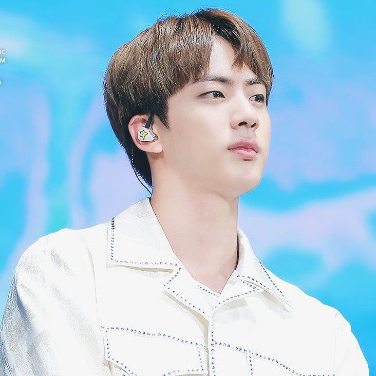 진 (방탄소년단)의 비하인드 컷