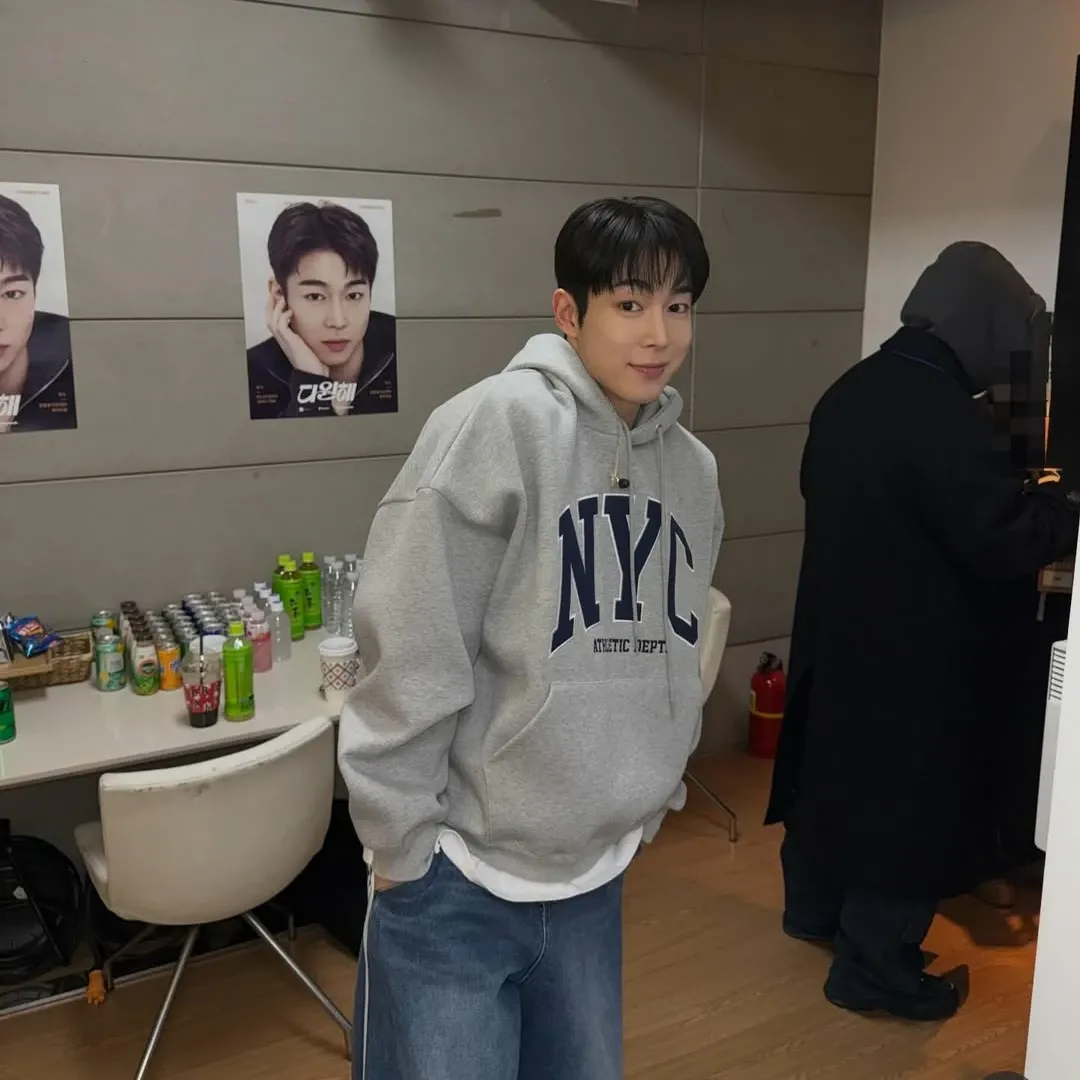 A moment captured by SF9's fan