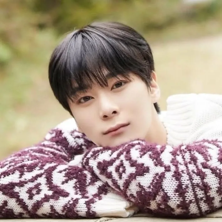 A moment captured by Moonbin (ASTRO)'s fan