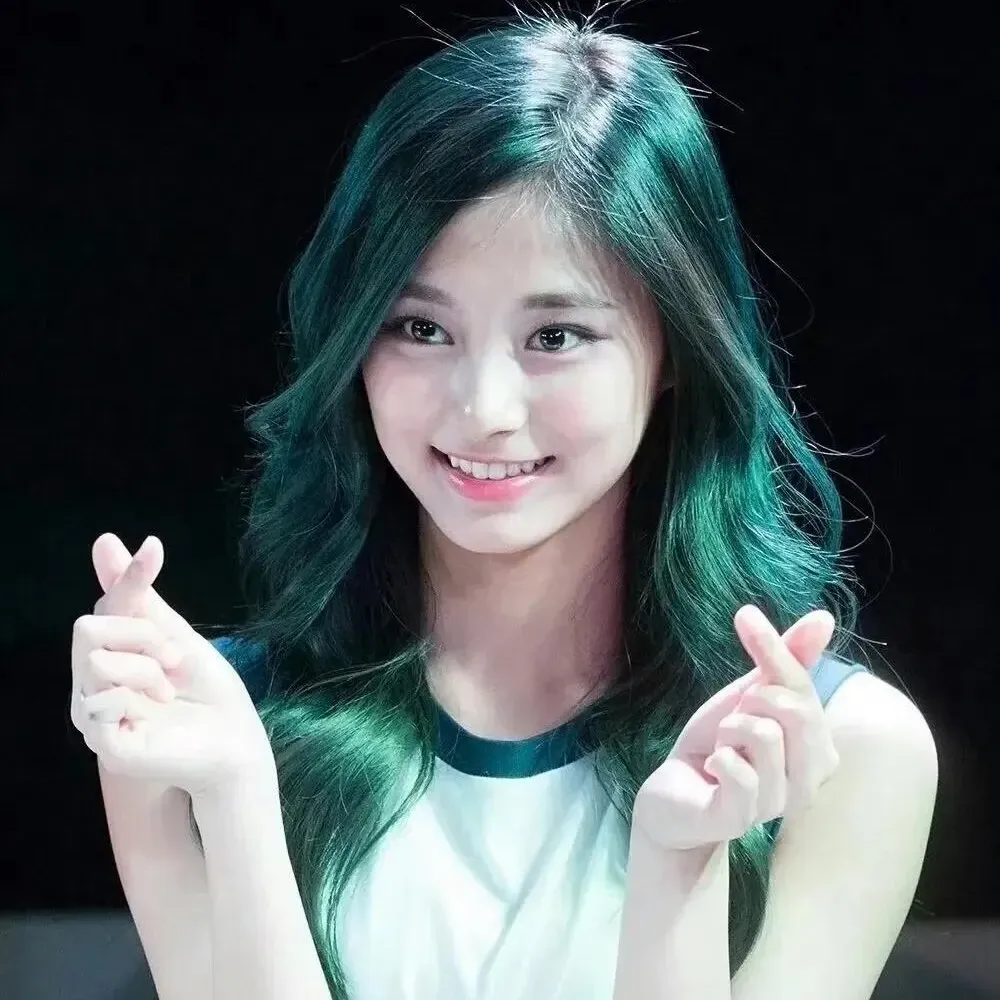 子瑜 (TWICE)的最新照片