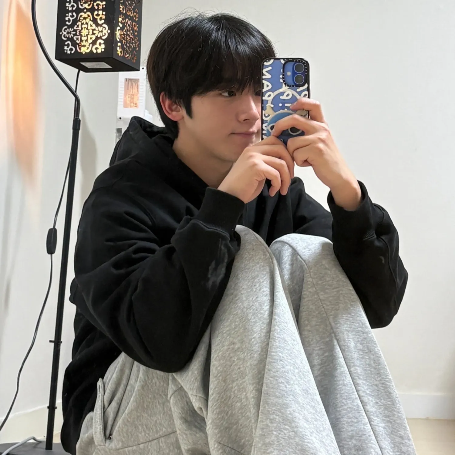 A moment captured by Kim Yohan (WEi)'s fan