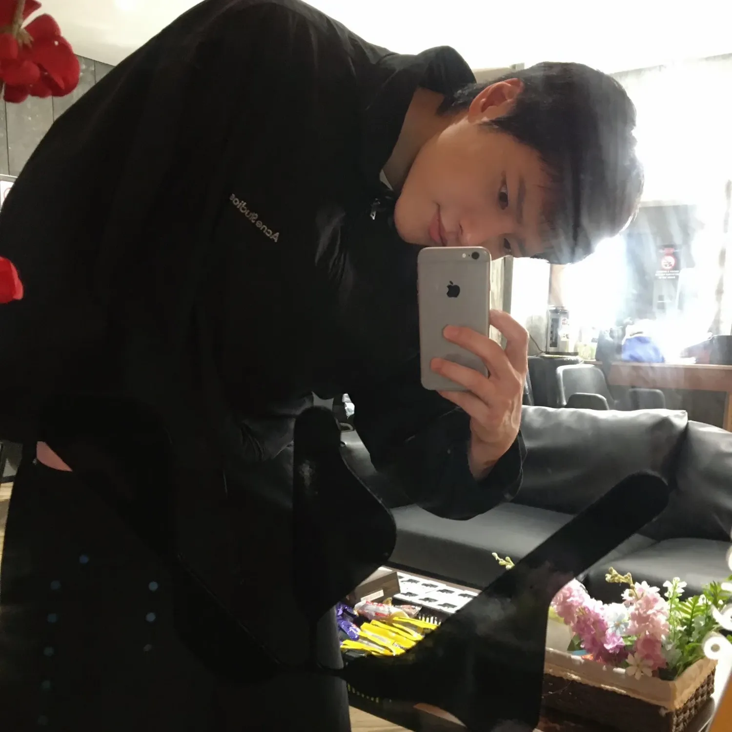 Behind-the-scenes cut of WOODZ