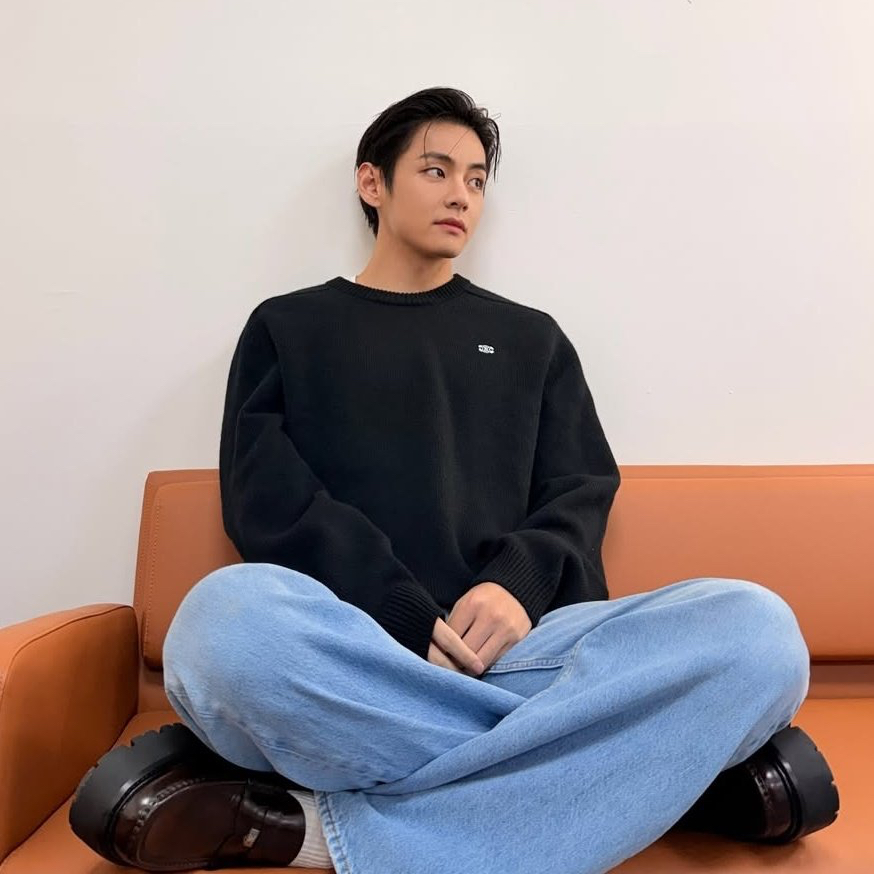 Recent activity shot of V (BTS)