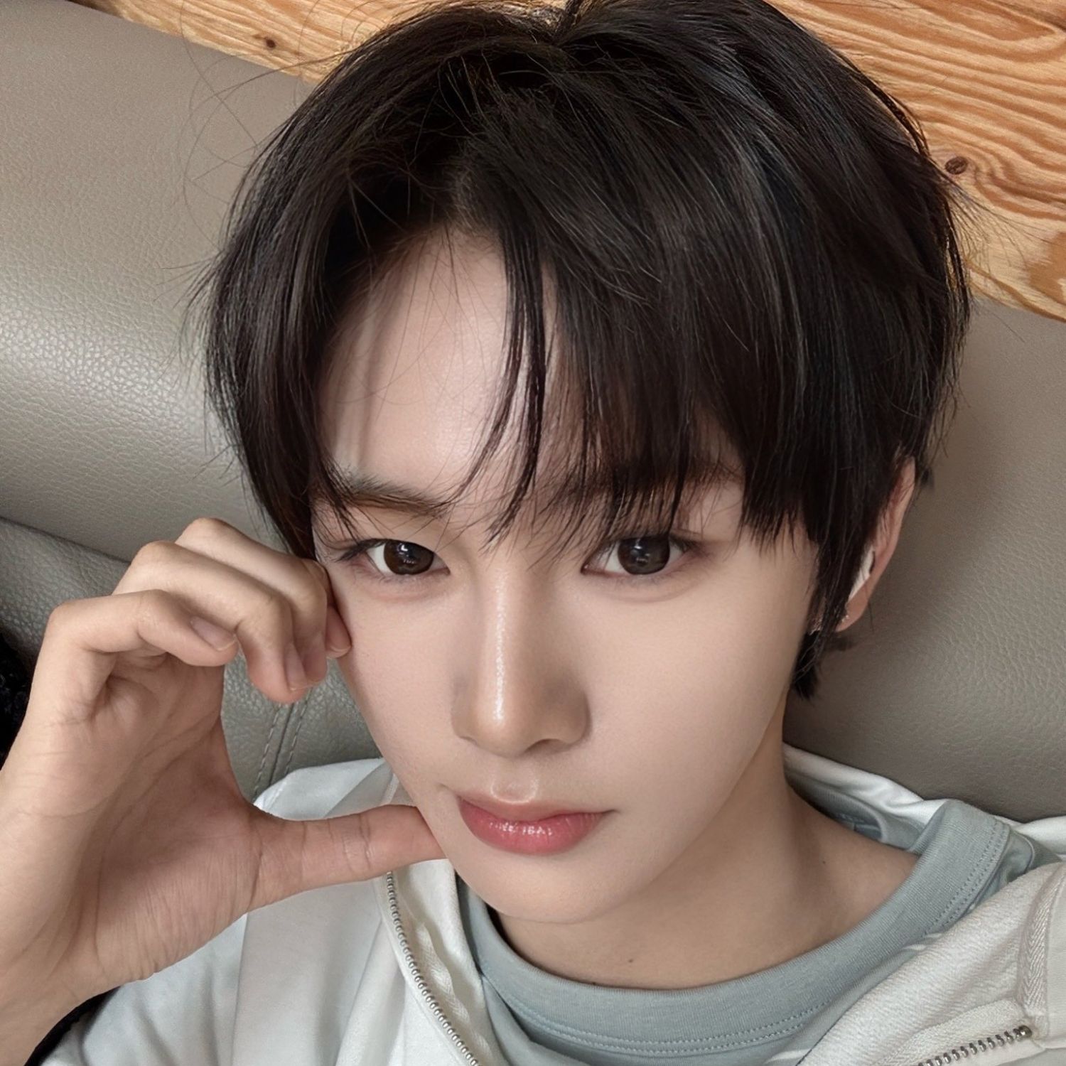 Behind-the-scenes cut of Zhou Anxin (ALPHA DRIVE ONE)