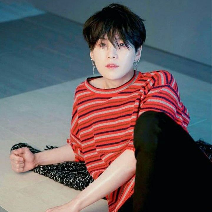 Foto terbaru SUGA (BTS)