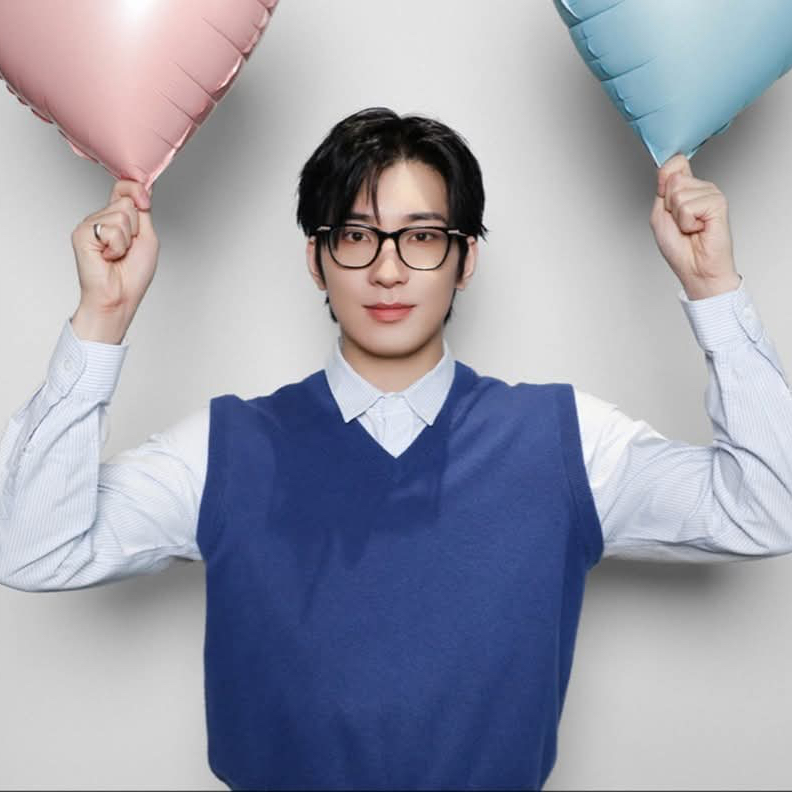 Latest photo of Wonwoo (SEVENTEEN)