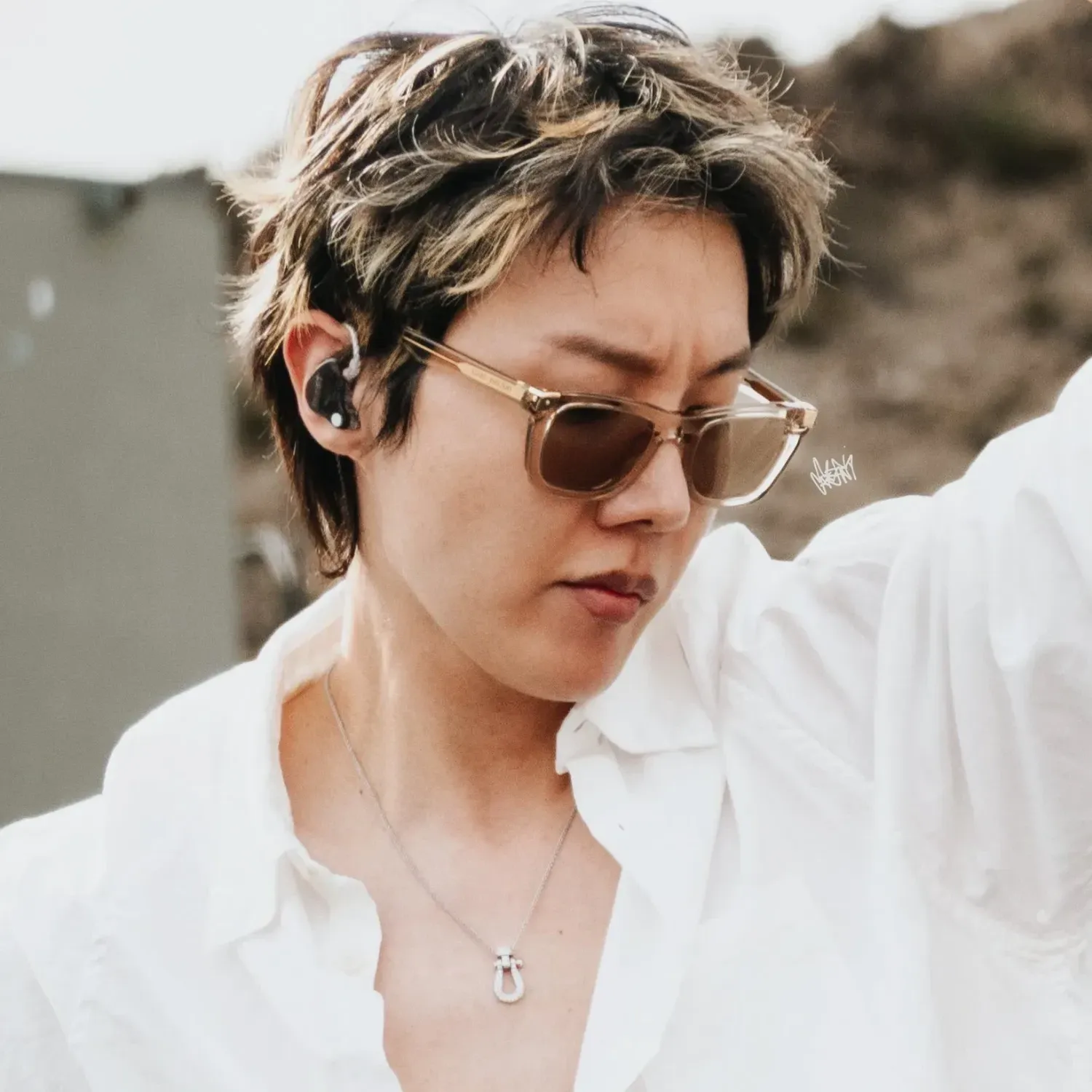 Foto terbaru j-hope (BTS)