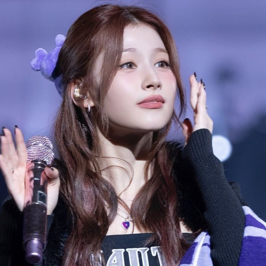 A moment captured by Sana (TWICE)'s fan