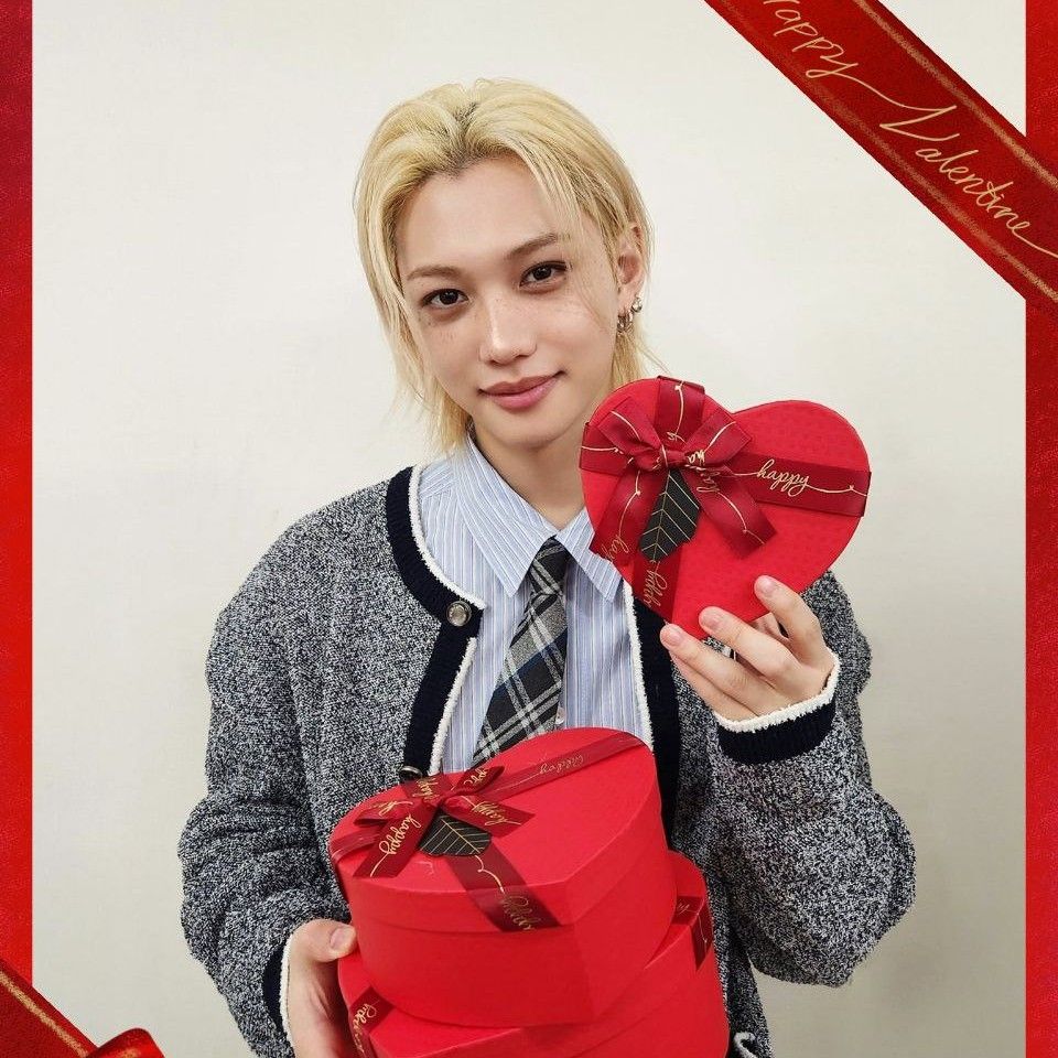 Recent activity shot of Felix (Stray Kids)